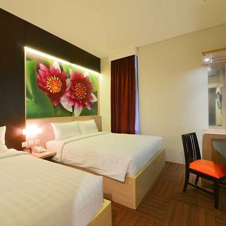 D'Hotel Τζακάρτα Εξωτερικό φωτογραφία