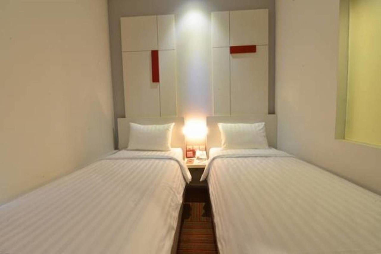 D'Hotel Τζακάρτα Εξωτερικό φωτογραφία