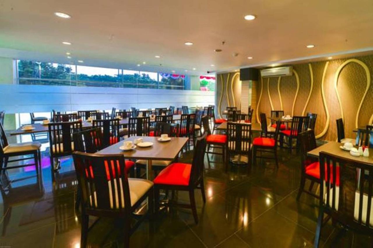 D'Hotel Τζακάρτα Εξωτερικό φωτογραφία