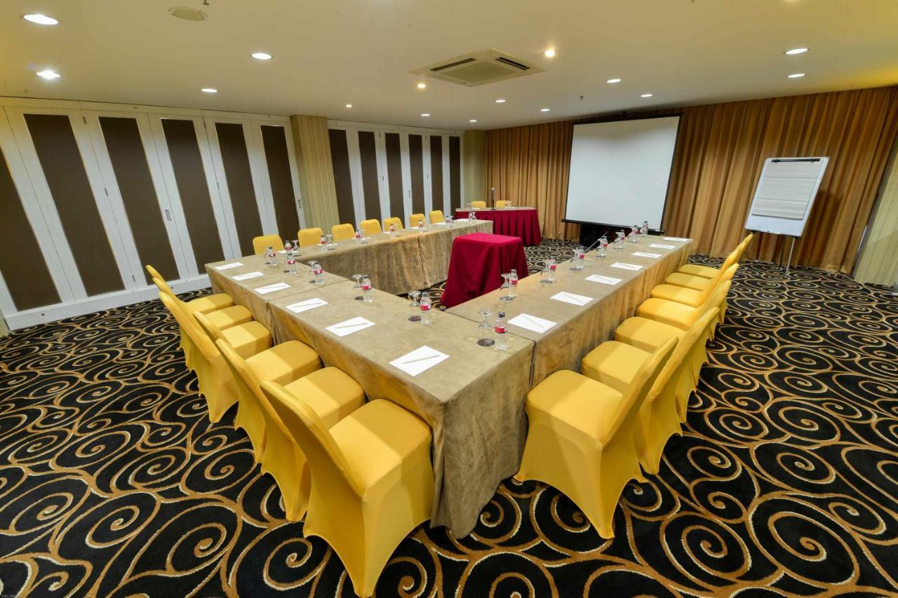 D'Hotel Τζακάρτα Εξωτερικό φωτογραφία